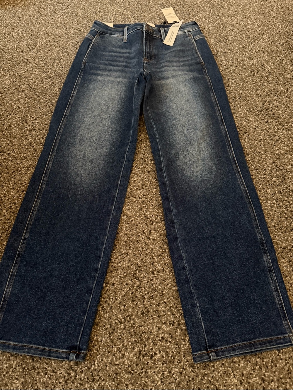 Straight Leg Women's Jeans in Dark Blue Wash
